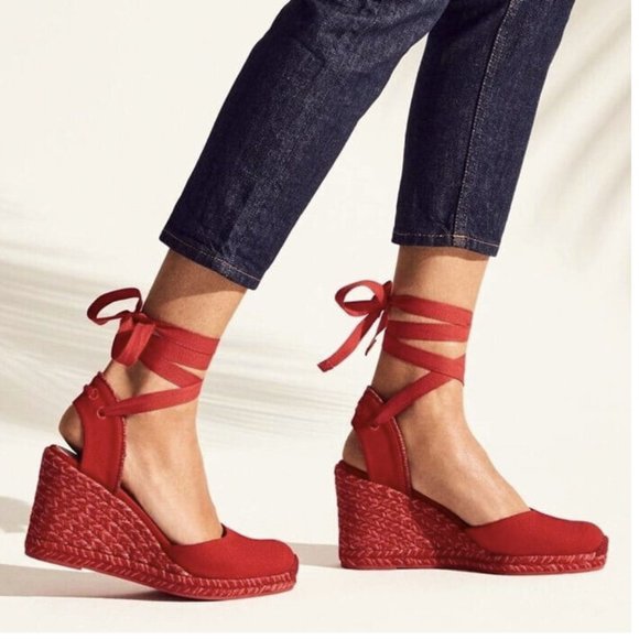 Stuart Weitzman Marguerita Canvas Wedge Sandal Red Size 6 pre-owned - Picture 2 of 9